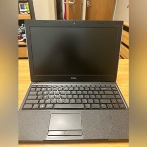 Dell Latitude 3330 Laptop